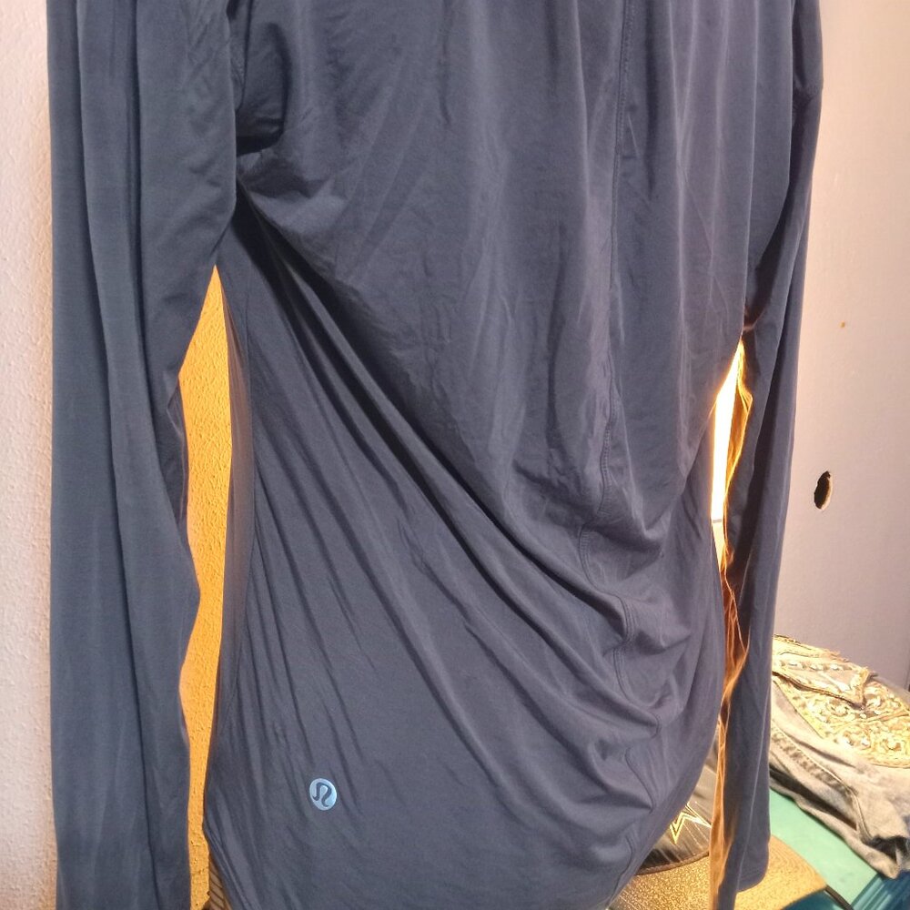 Lululemon Workout shirt